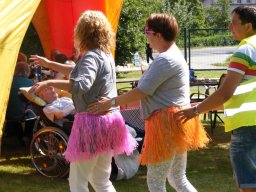 „Dzień pieczonego ziemniaka”. Spotkanie integracyjne w DPS w Jugowie. 31 sierpnia 2017r.